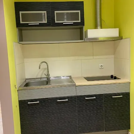 Riverside Promenade M Apartman *